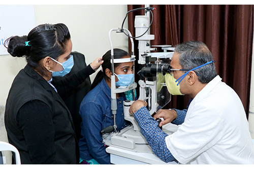Best Laser Eye Surgery Hospitals in Karnal - Arora Eye & LASIK Centre